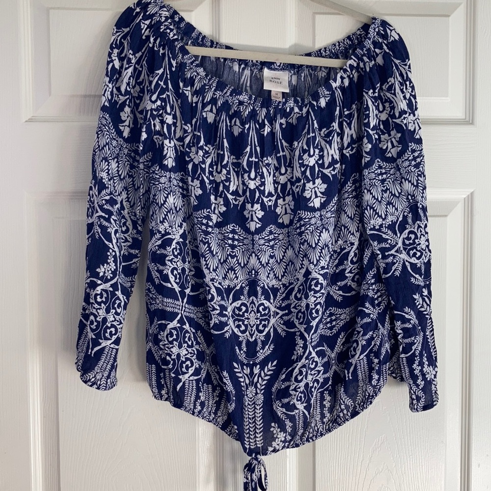 Knox Rose super cute top.